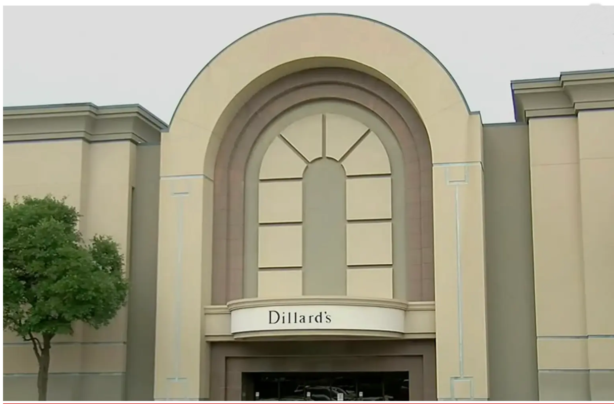 梅班老奶奶在德州泰勒市的迪拉德（Dillard’s）百貨公司工作74年。（圖／YouTube@KLTV7影片截圖）
